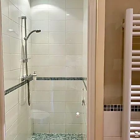 St. Hubert Bed & Breakfast 3*