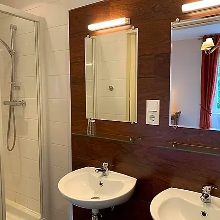 St. Hubert Bed & Breakfast 3*